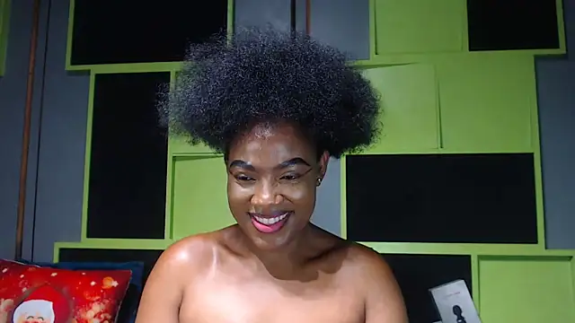 SexyAssDivaxxx online show from February 27, 5:45 am