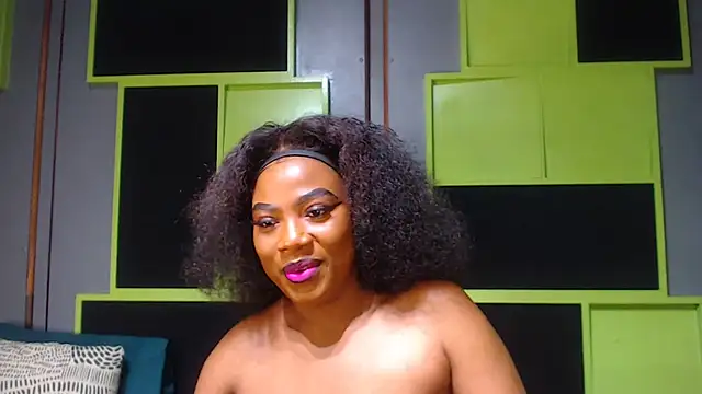 SexyAssDivaxxx online show from September 15, 5:51 am