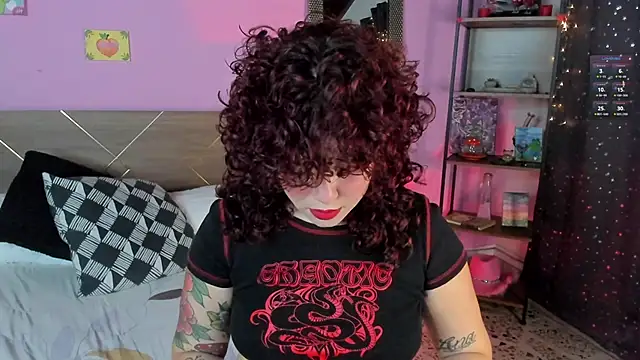 Snapshot of Amy_art chatting on January 19, 7:47 pm Amy art online show from January 19, 7:47 pm