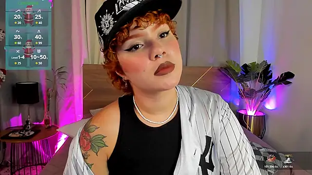 Snapshot of Amy_art chatting on November 22, 8:41 pm Amy art online show from November 22, 8:41 pm