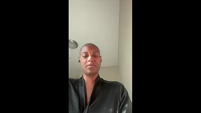 Snapshot of HoneyDripHer chatting on November 24, 3:01 pm HoneyDripHer online show from November 24, 3:01 pm