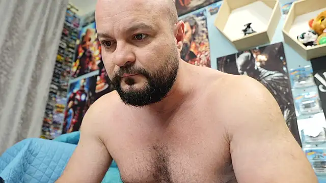 Muscle Bear online show from November 4, 6:01 am
