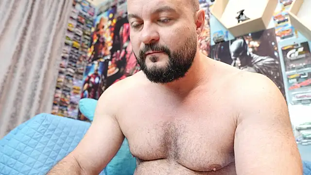 Muscle Bear online show from December 1, 6:40 am