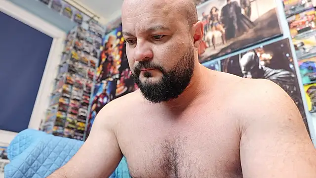 Snapshot of Muscle_Bear chatting on March 7, 5:15 am Muscle Bear online show from March 7, 5:15 am