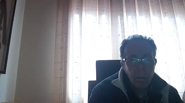 Snapshot of TonyComa chatting on December 19, 12:23 pm TonyComa online show from December 19, 12:23 pm