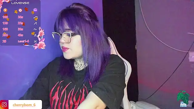 Snapshot of cherrybom_ chatting on December 29, 8:00 am cherrybom online show from December 29, 8:00 am