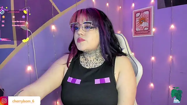 Snapshot of cherrybom_ chatting on September 13, 1:49 am cherrybom online show from September 13, 1:49 am