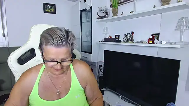 Selenna57 online show from June 16, 5:26 pm