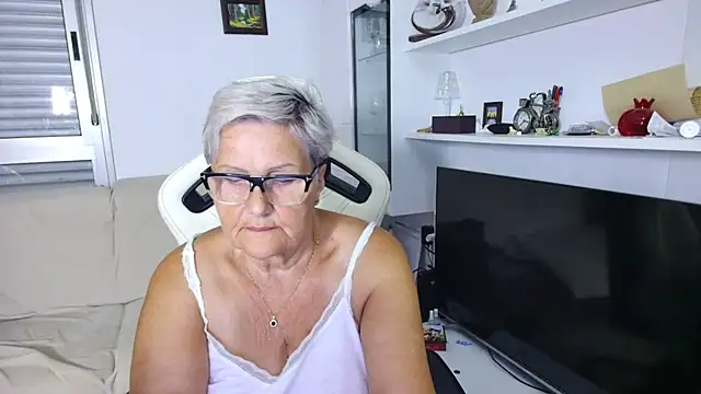 Selenna57 online show from July 1, 5:23 pm