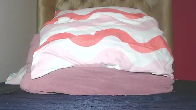 Amber Moore online show from February 13, 8:17 am