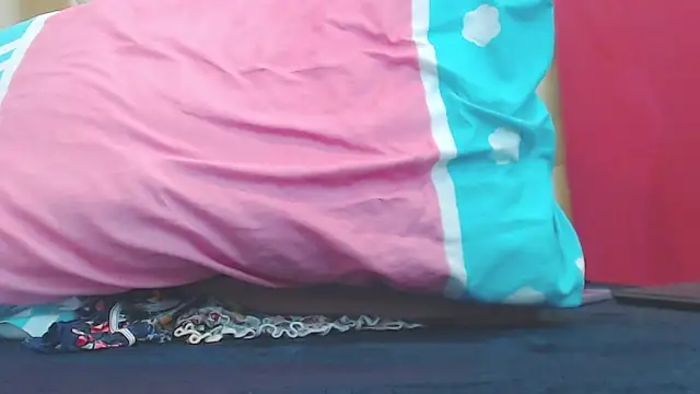 Amber Moore online show from March 15, 3:59 pm