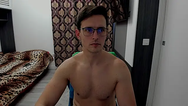 sexxymuscles4u online show from February 4, 12:44 pm