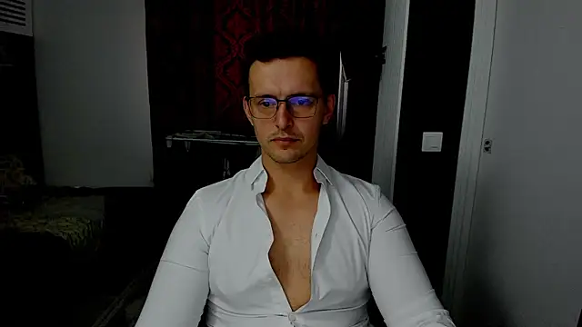 sexxymuscles4u online show from October 31, 8:48 am