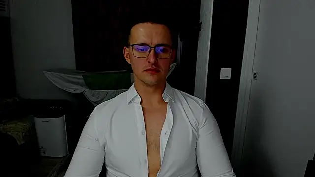 sexxymuscles4u online show from November 5, 12:38 pm