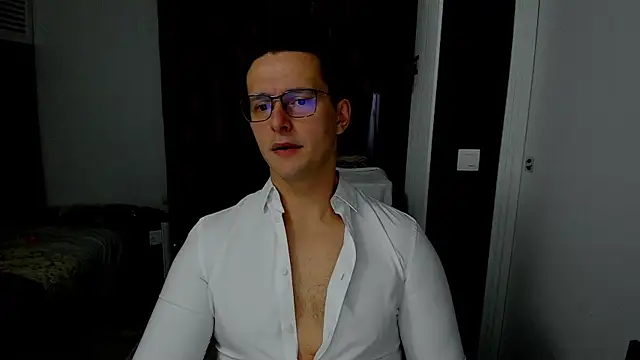 sexxymuscles4u online show from November 18, 10:31 am