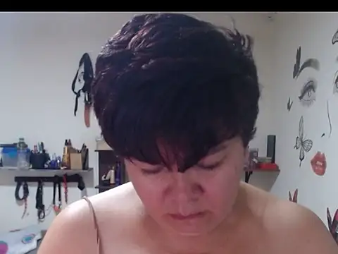angelitolove727 online show from July 25, 6:05 pm