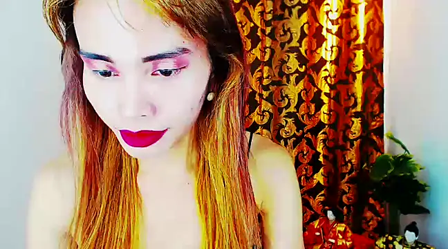 Snapshot of AsianDollLena chatting on March 10, 6:45 pm AsianDollLena online show from March 10, 6:45 pm