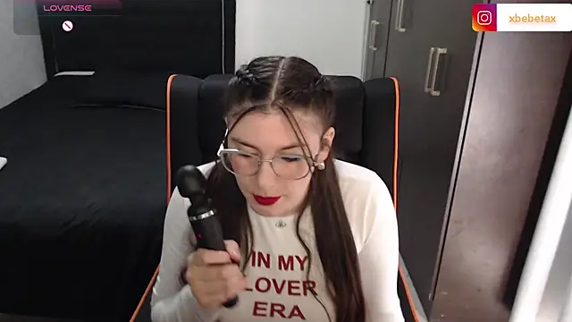 xxbbtaa online show from September 15, 6:52 pm