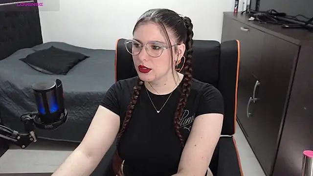 xxbbtaa online show from February 19, 8:05 pm