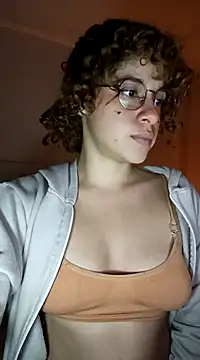 Snapshot of EmmaMelissa0521 chatting on December 25, 11:42 pm EmmaMelissa0521 online show from December 25, 11:42 pm