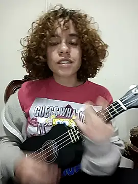 Snapshot of EmmaMelissa0521 chatting on February 9, 11:46 pm EmmaMelissa0521 online show from February 9, 11:46 pm