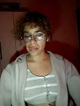 Snapshot of EmmaMelissa0521 chatting on February 28, 4:21 am EmmaMelissa0521 online show from February 28, 4:21 am