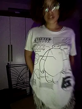 Snapshot of EmmaMelissa0521 chatting on March 4, 5:53 am EmmaMelissa0521 online show from March 4, 5:53 am