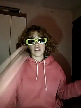 Snapshot of EmmaMelissa0521 chatting on March 7, 12:37 am EmmaMelissa0521 online show from March 7, 12:37 am