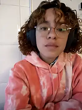 Snapshot of EmmaMelissa0521 chatting on March 13, 7:50 pm EmmaMelissa0521 online show from March 13, 7:50 pm