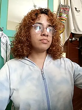 Snapshot of EmmaMelissa0521 chatting on September 19, 6:19 pm EmmaMelissa0521 online show from September 19, 6:19 pm