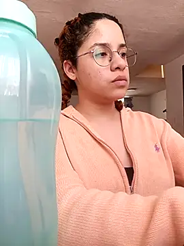 Snapshot of EmmaMelissa0521 chatting on September 29, 5:51 pm EmmaMelissa0521 online show from September 29, 5:51 pm