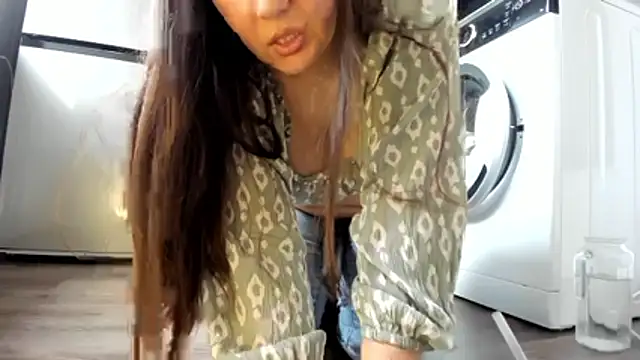 MiaMarrone online show from June 3, 2:33 pm