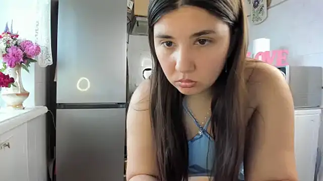 MiaMarrone online show from June 16, 3:47 pm