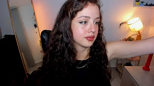 Snapshot of Cassandra_Caiin chatting on October 19, 10:54 pm Cassandra Caiin online show from October 19, 10:54 pm