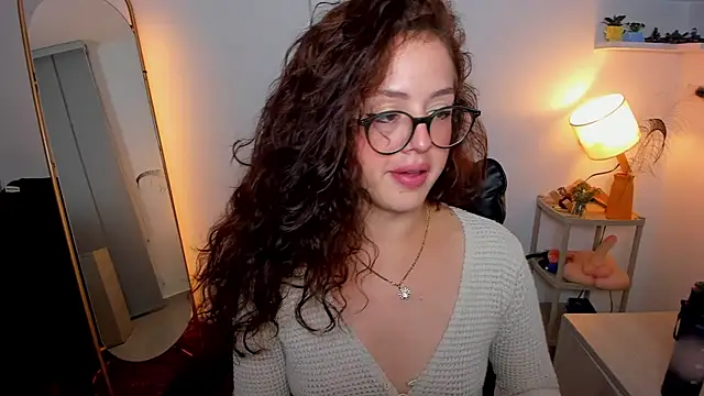 Snapshot of Cassandra_Caiin chatting on October 24, 5:15 am Cassandra Caiin online show from October 24, 5:15 am