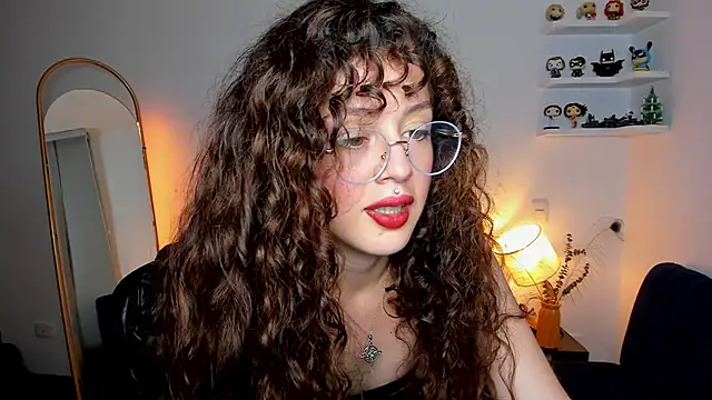 Snapshot of Cassandra_Caiin chatting on March 30, 6:47 am Cassandra Caiin online show from March 30, 6:47 am