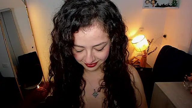 Snapshot of Cassandra_Caiin chatting on April 5, 10:45 am Cassandra Caiin online show from April 5, 10:45 am