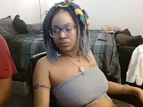 realninafame online show from February 3, 7:35 am