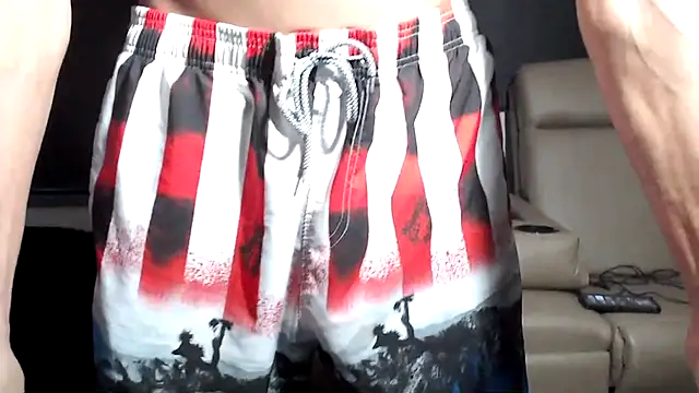 Snapshot of ThickD2C chatting on March 6, 5:42 pm ThickD2C online show from March 6, 5:42 pm