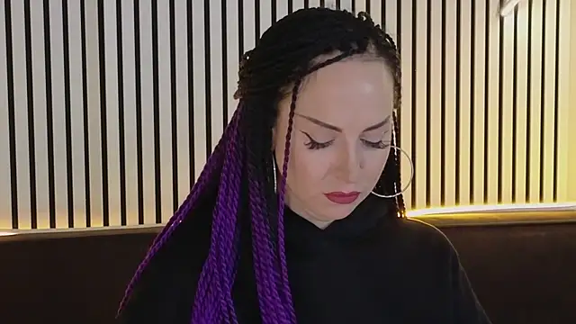 lily conor online show from March 18, 5:52 am