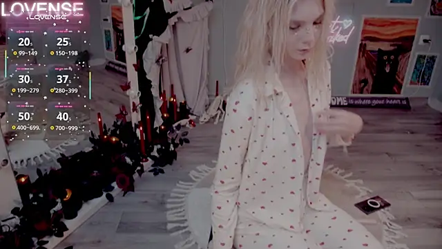 Careful i bite online show from November 8, 5:29 am