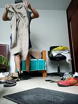 chicoguapo8 online show from February 7, 8:42 pm