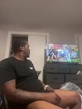 Makeyoucumallover online show from April 4, 6:33 am