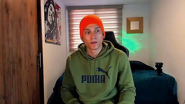 Liam V online show from January 29, 4:19 pm