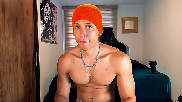 Liam V online show from January 30, 1:42 pm