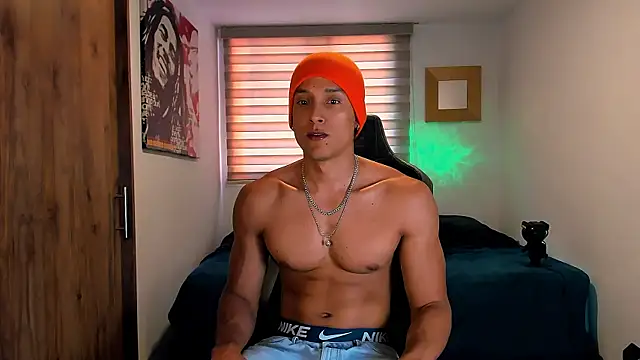 Liam V online show from January 30, 8:53 pm