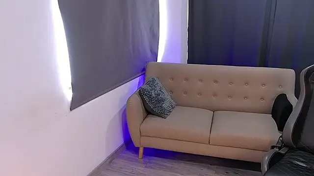 Snapshot of Liam_V chatting on March 22, 3:48 pm Liam V online show from March 22, 3:48 pm