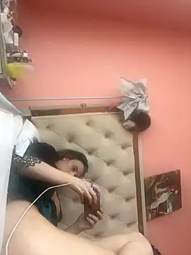 Flossy Vettie online show from October 14, 1:45 pm