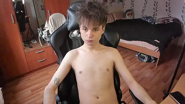 Snapshot of teelimata chatting on April 7, 2:06 pm teelimata online show from April 7, 2:06 pm