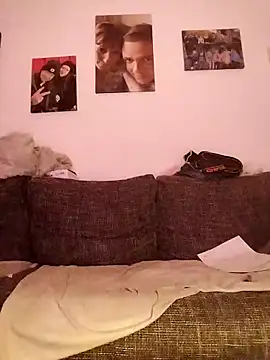 Snapshot of bigdicksperm83 chatting on February 19, 12:50 am bigdicksperm83 online show from February 19, 12:50 am